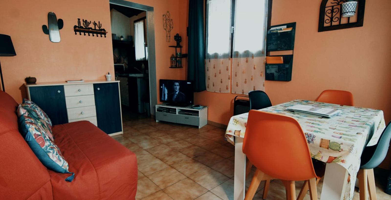 Le Nopal Bleu Apartment Tarascon-sur-Ariege Exterior photo